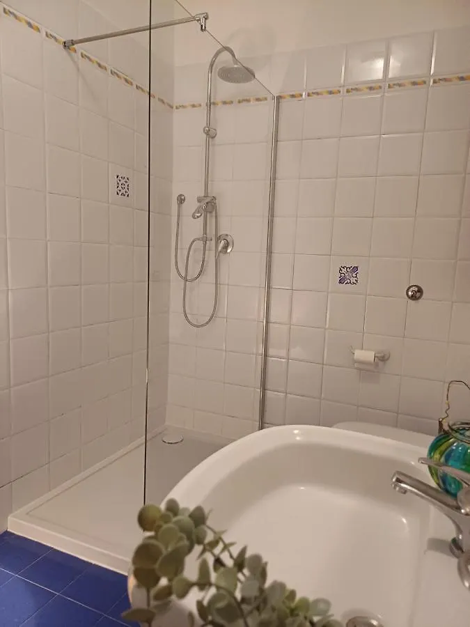 Apartment Ferienwohnung The Sea Road House Genua Italien